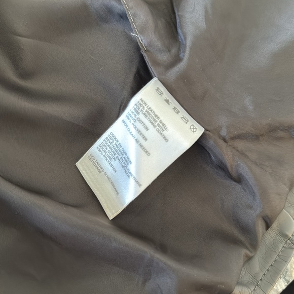 Staring at stars women’s vegan leather patchwork studded vest EUC - Picture 8 of 10